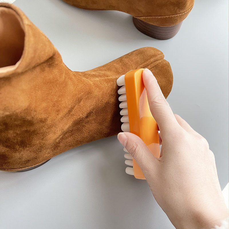 Szczotka skórzana do zamszowyc – Sneaker Care Products recenzja i cena